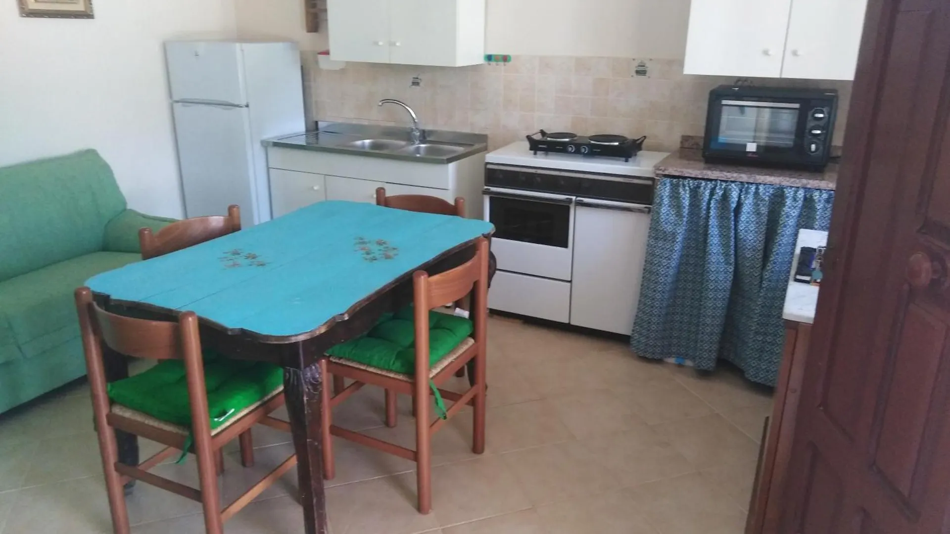 Villa Nuovo Aliru à Campofelice Di Roccella Hébergement de vacances